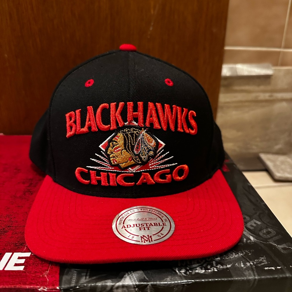 Chicago Blackhawks Snapback Hat